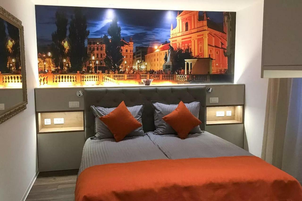 ★ Exclusive Central Apartment ★ Free Garage ★ Ljubljana Eksteriør billede