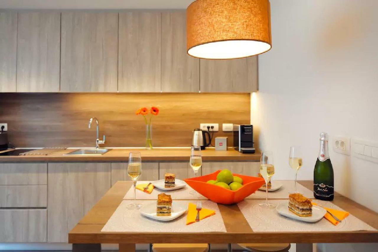 ★ Exclusive Central Apartment ★ Free Garage ★ Ljubljana Eksteriør billede